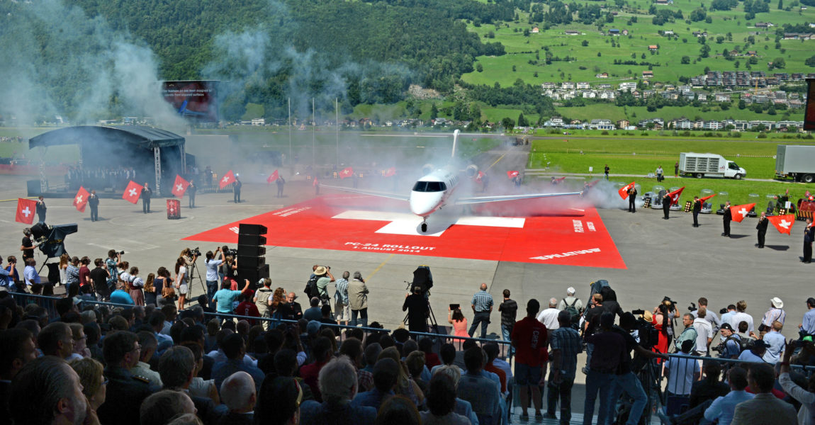 Rund 35.000 Besucher waren Anfang August nach Stans im Kanton Nidwalden gekommen, um den Rollout der PC-24, das 75-jährige Bestehen von Pilatus und den Schweizer Nationalfeiertag zu zelebrieren.