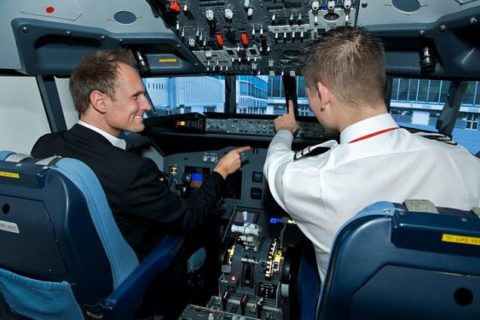 Im Flugsimulator lernen Manager, wie man sich in Krisensituationen richtig verhält. Foto: iPILOT