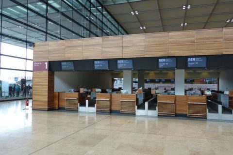 Bei einem schärferen Nachtflugverbot stellt Mehdorn den Flughafen grundsätzlich in Frage. Foto: Muns