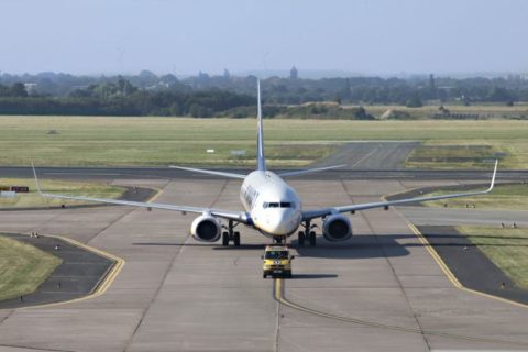 Eine Stunde lang ging auf dem Bremer Flughafen heute Abend gar nichts mehr. Foto: FH Bremen