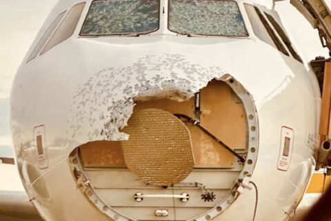Hagelschaden: Die Nase des Airbus A320 wurde komplett weggerissen.