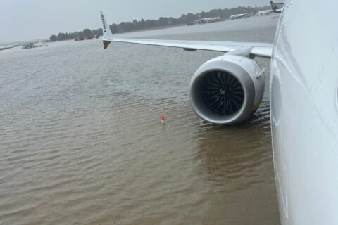 Zeitweise lagen die Maschinen bis zur Turbine im Wasser.