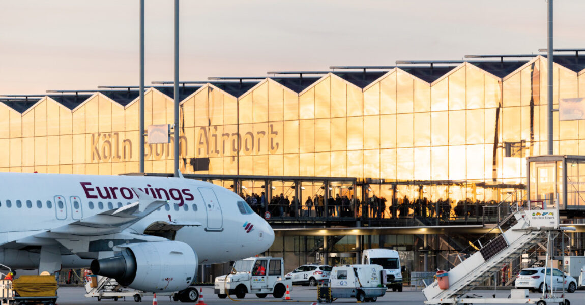 Am Flughafen Köln/Bonn werden durch den Ferienbeginn eine Vielzahl an Fluggästen erwartet.