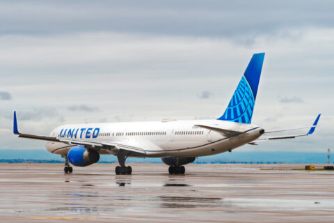 Eine Boeing 757 von United Airlines hat während des Flugs ein Rad verloren (Symbolfoto).