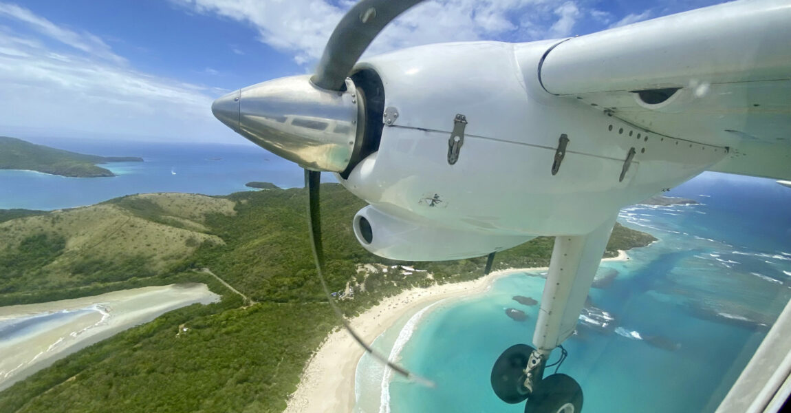 Der Anflug auf Runway 13 in Culebra führt über
den Flamenco Beach.