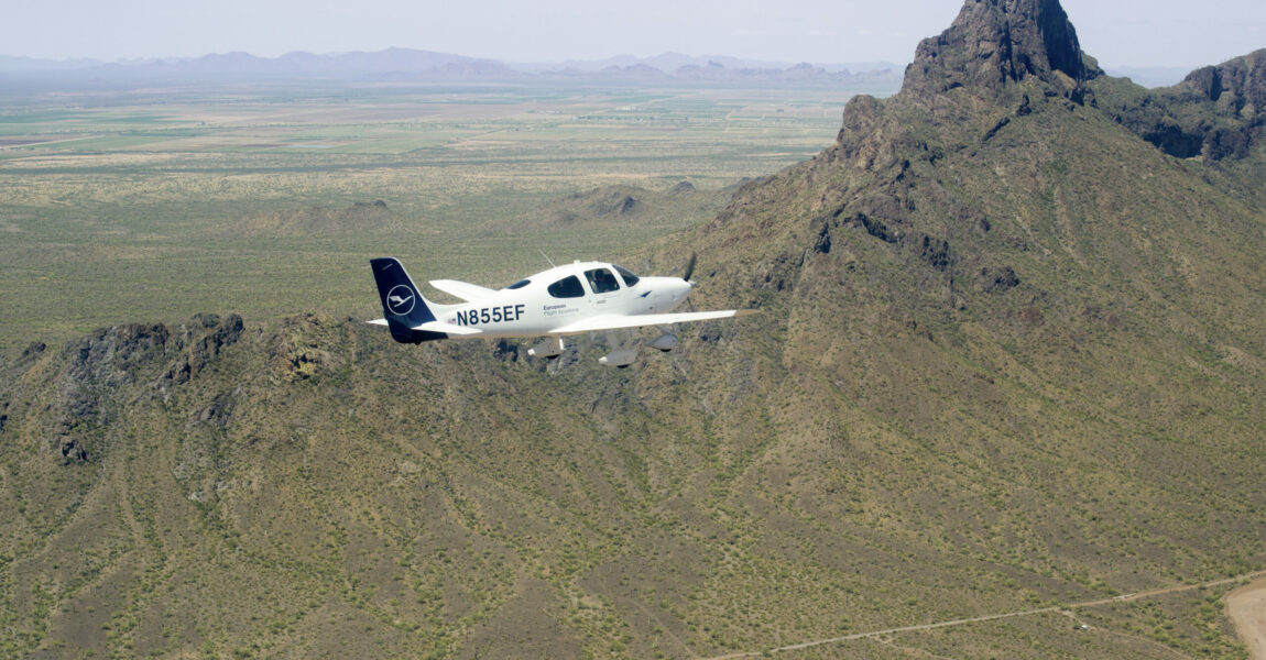 Die Flugschüler der Lufthansa Aviation Training absolvieren 120 Flugstunden auf der Cirrus SR20, davon allein 20 Stunden auf Soloflügen.