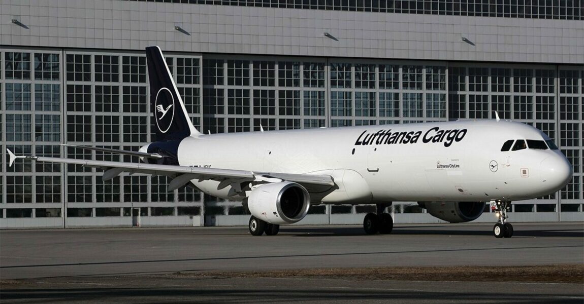 A321P2F von Lufthansa Cityline.