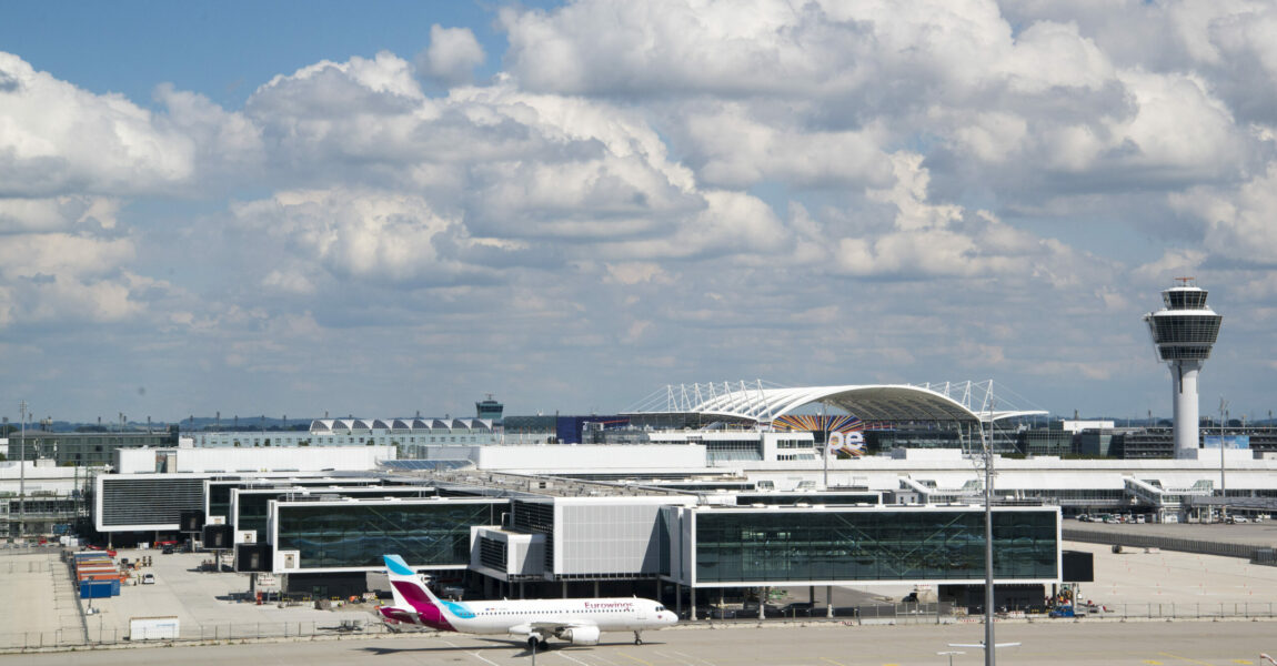  Mit der Fertigstellung des neuen Flugsteigs des Terminals 1 wird Ende 2025 gerechnet.