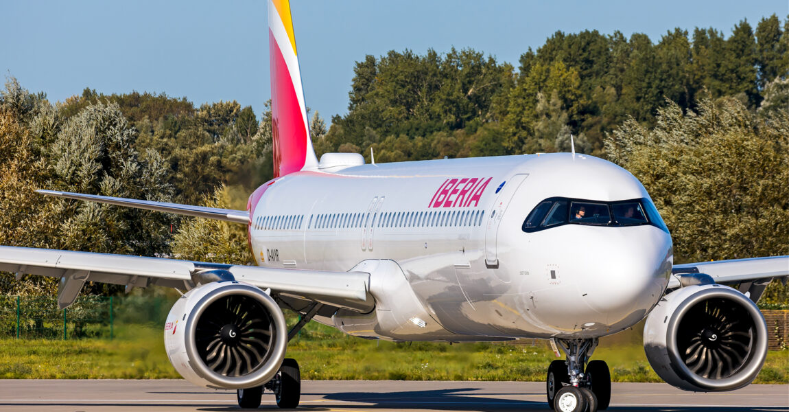 Abgelichtet in Hamburg-Finkenwerder: Die erste A321XLR für Iberia.