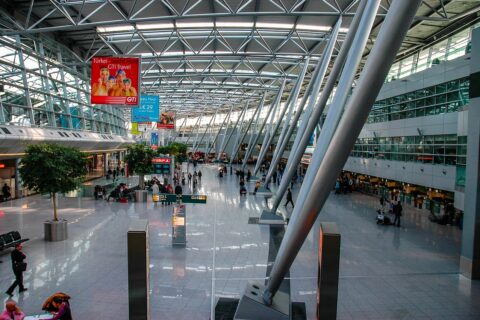 Der Flughafen Düsseldorf gehört zu den 10 besten Flughäfen in Europa.