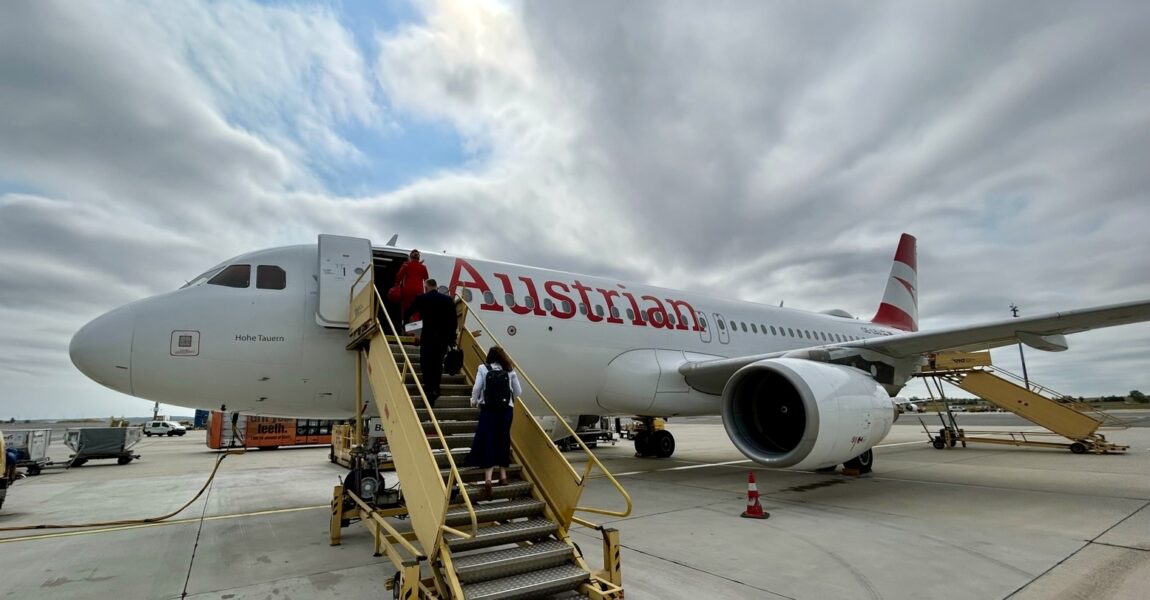 Ein Austrian Airlines Airbus A320 am Flughafen Wien. Austrian betreibt zudem eine der ältesten A321 Flotten Europas, etwa mit der 28jährigen OE-LDA.