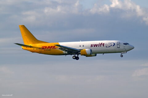 Am Montagmorgen, 25. November, ist diese Boeing 737 F von Swiftair – unterwegs im Auftrag für DHL Aviation – in Litauen abgestürzt.