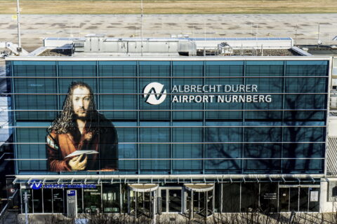 Der Flughafen Nürnberg räumt einem die meiste Zeit aller deutschen Flughäfen für die Verabschiedung en.