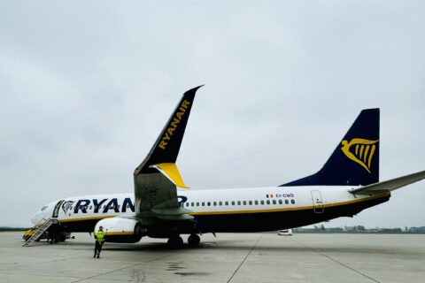 Ryanair 737-800 am Linz Airport.