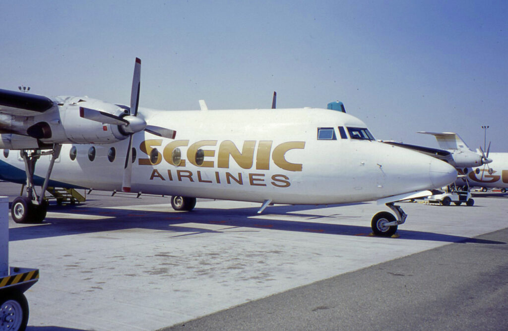 Die F27-500 von Eagle Scenic Airlines Fokker zeigt sich 1999 in der damals neuen Bemalung nach der Fusion mit Scenic Airlines.