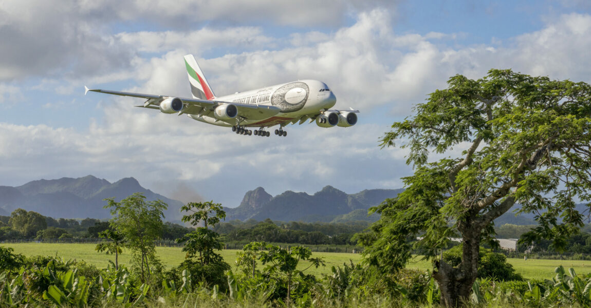 Eine A380 von Emirates auf Mauritius.